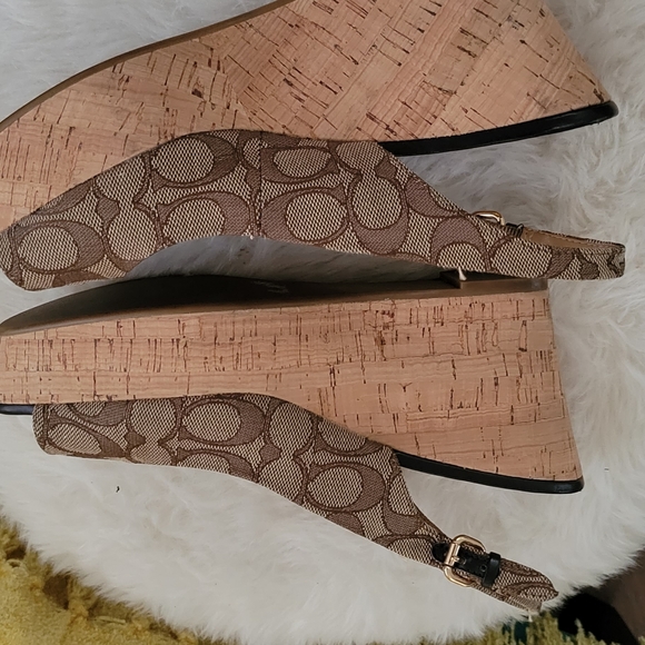 Coach ferry signature platform wedge sandal - Picture 5 of 8